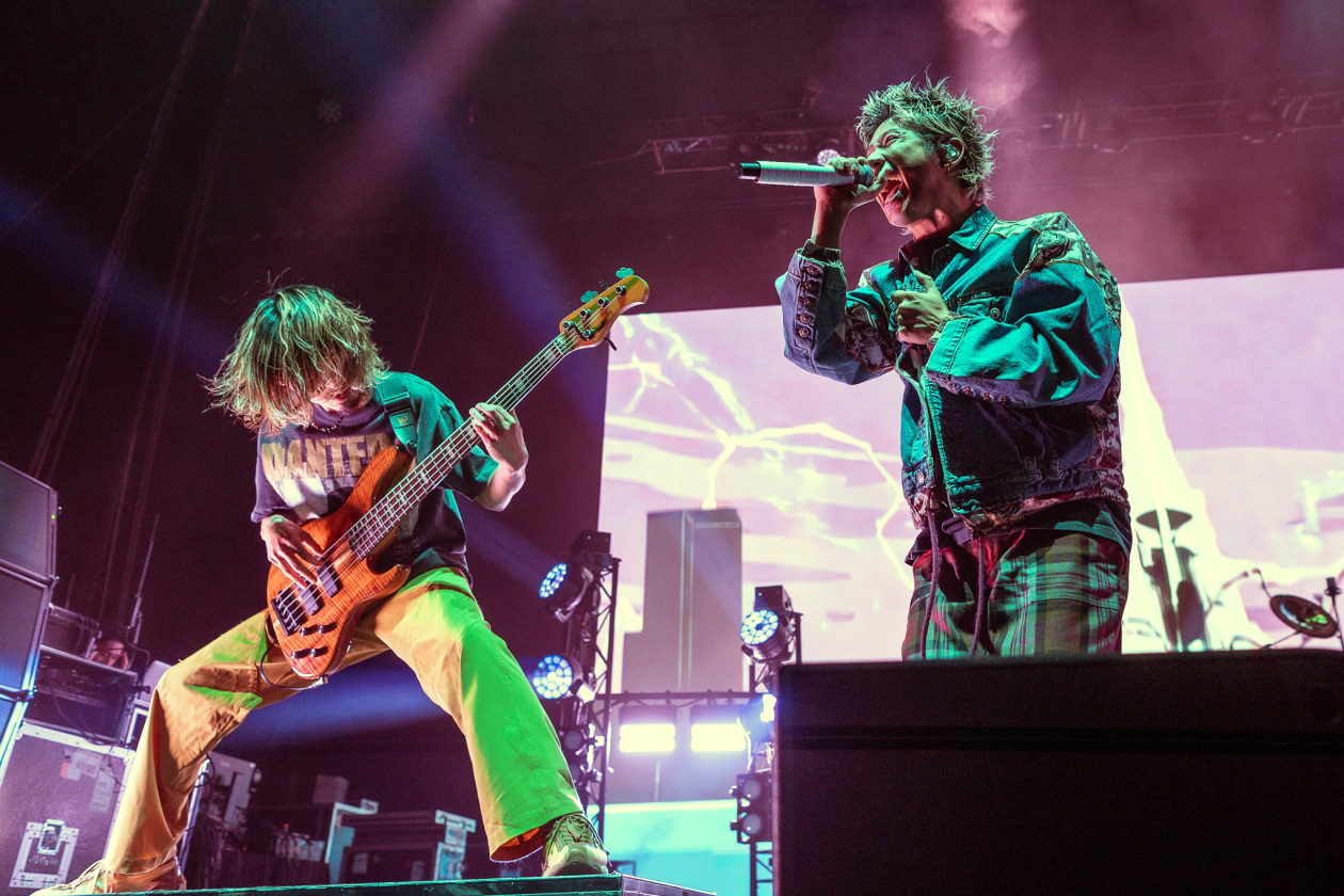Die J-Rock-Stars aus Tokio begeistern die Hauptstadt. – One OK Rock.