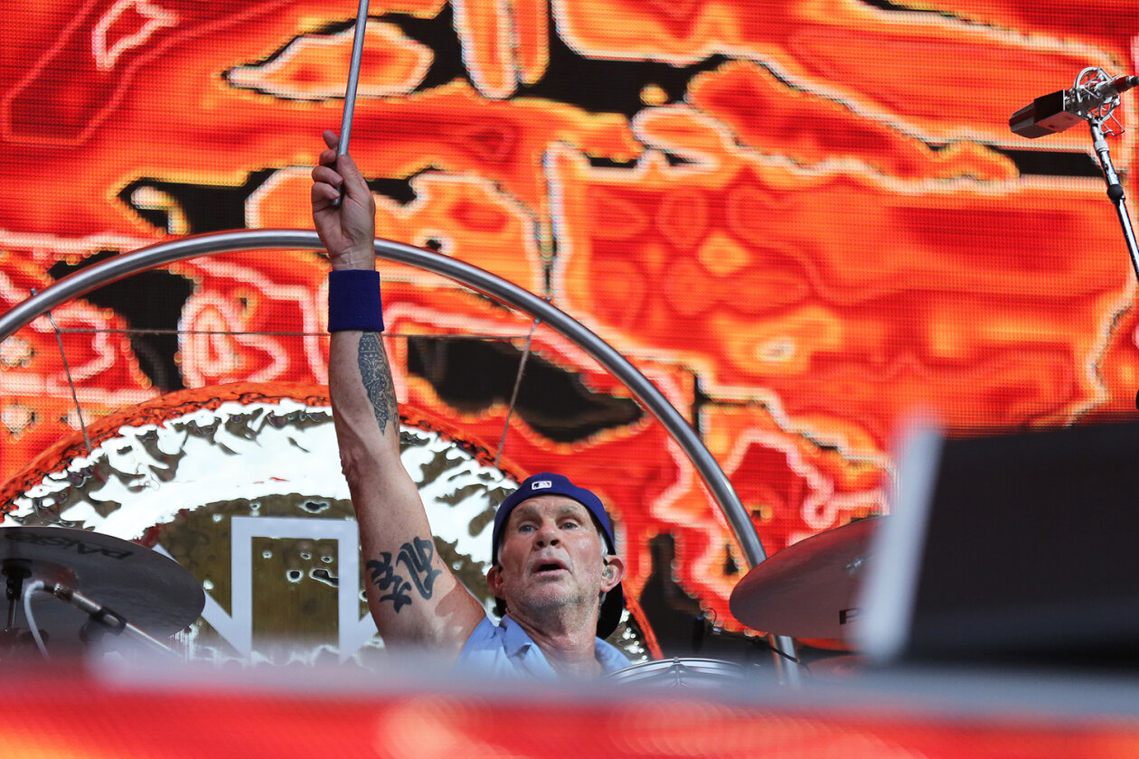 50.000 begeisterte Fans: die Red Hot Chili Peppers in Hamburg. – Chad.