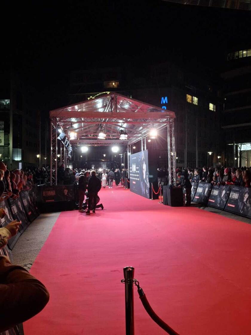 Robbie Williams – Red carpet.