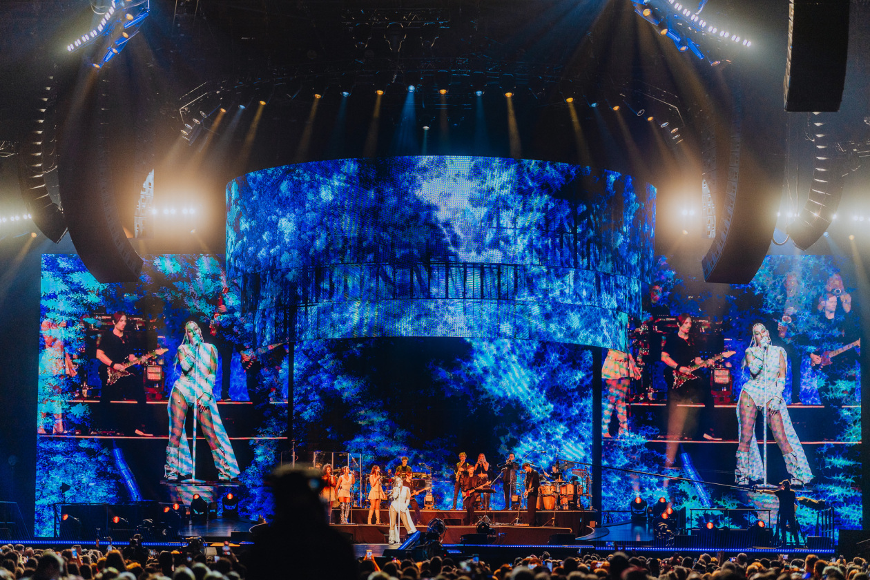 Live-Comeback vor 15.000 Fans. – Sarah Connor.