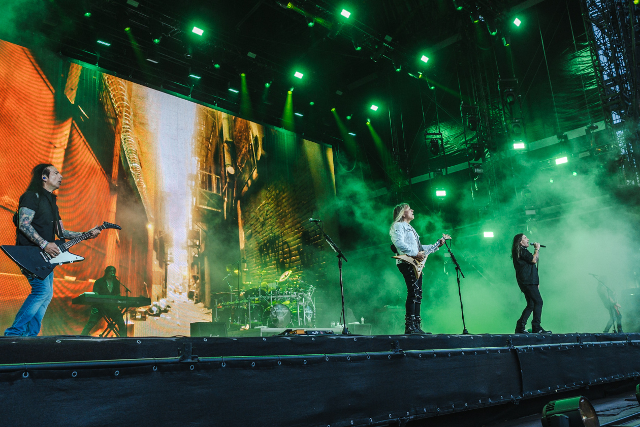 Die US-Metaller aus Tampa, Florida sorgten für ein atmosphärisch dichtes Set. – Savatage.