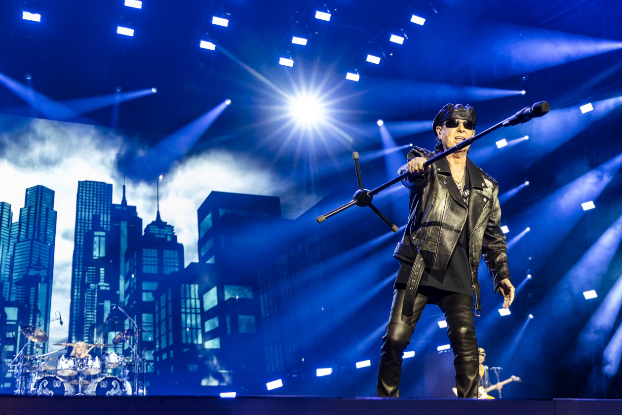 Scorpions – Scorpions.