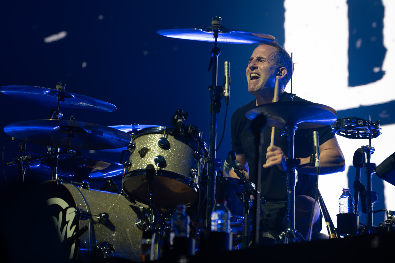Simple Plan – Nach über 20 Jahren im Biz spielten die Kanadier ihre bis dato größe Berliner Headlinershow. – Chuck Comeau.