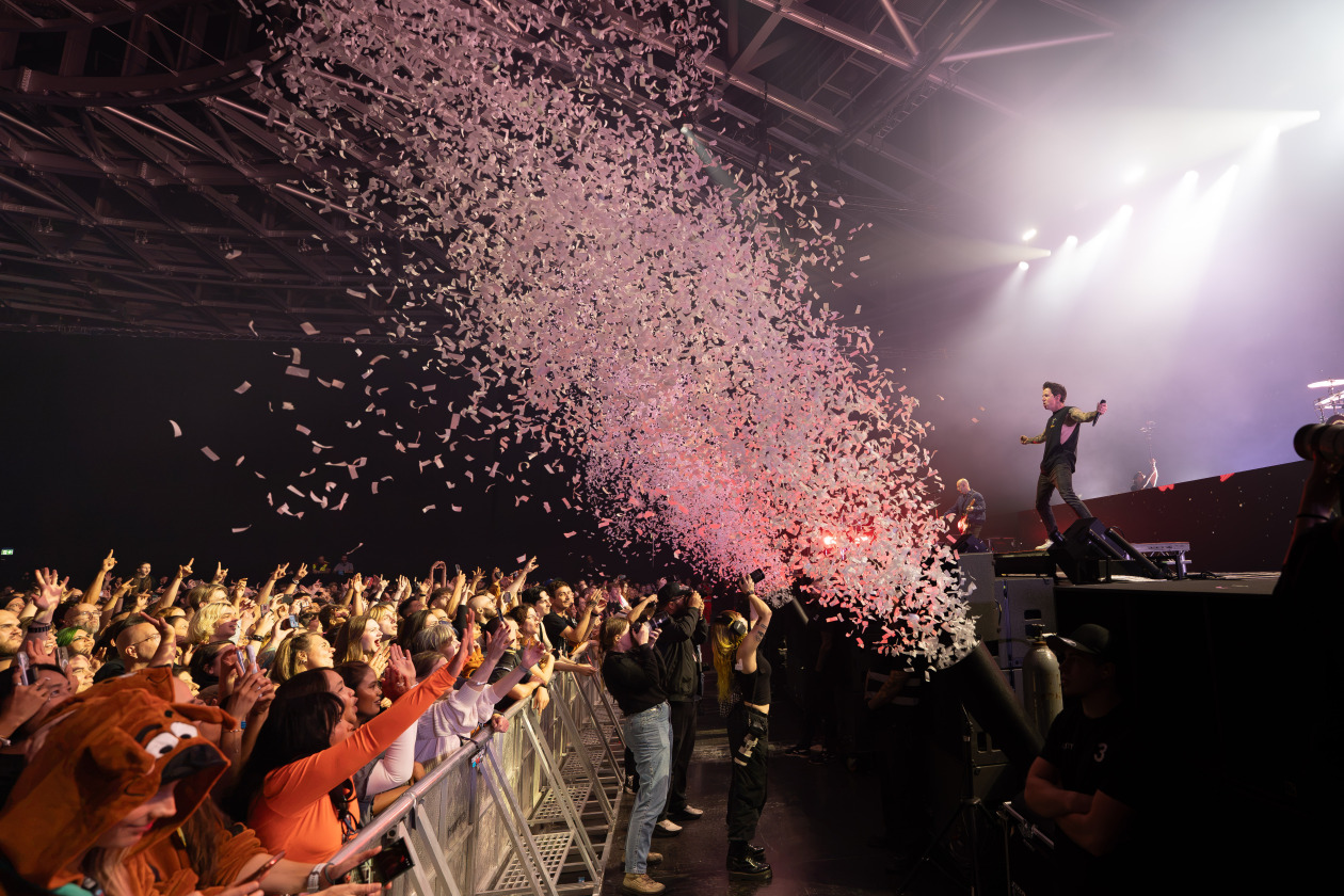 Nach über 20 Jahren im Biz spielten die Kanadier ihre bis dato größe Berliner Headlinershow. – Simple Plan im Velodrom.