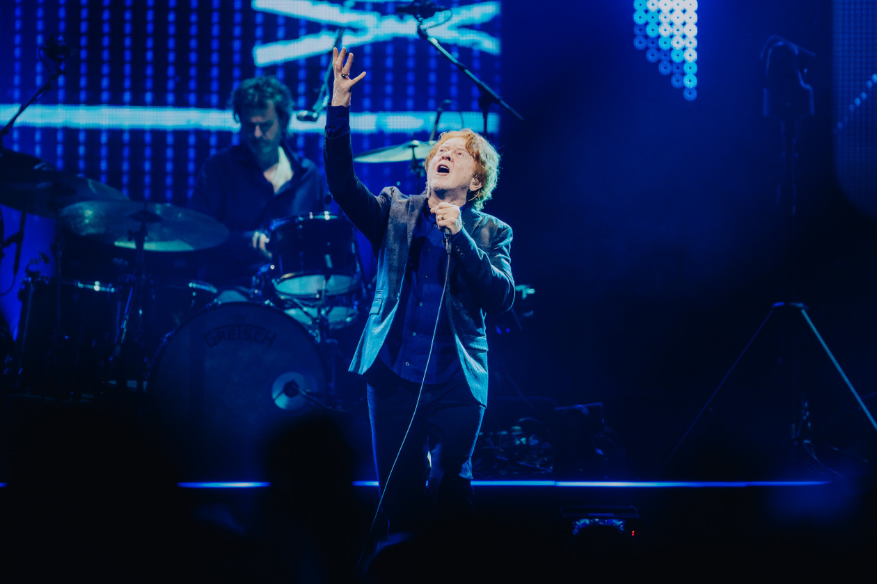 "40th Anniversary"-Tour: Sänger Mick Hucknall und Band. – Simply Red.