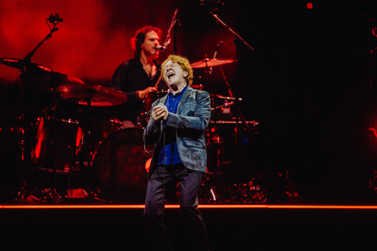 "40th Anniversary"-Tour: Sänger Mick Hucknall und Band. – Simply Red.