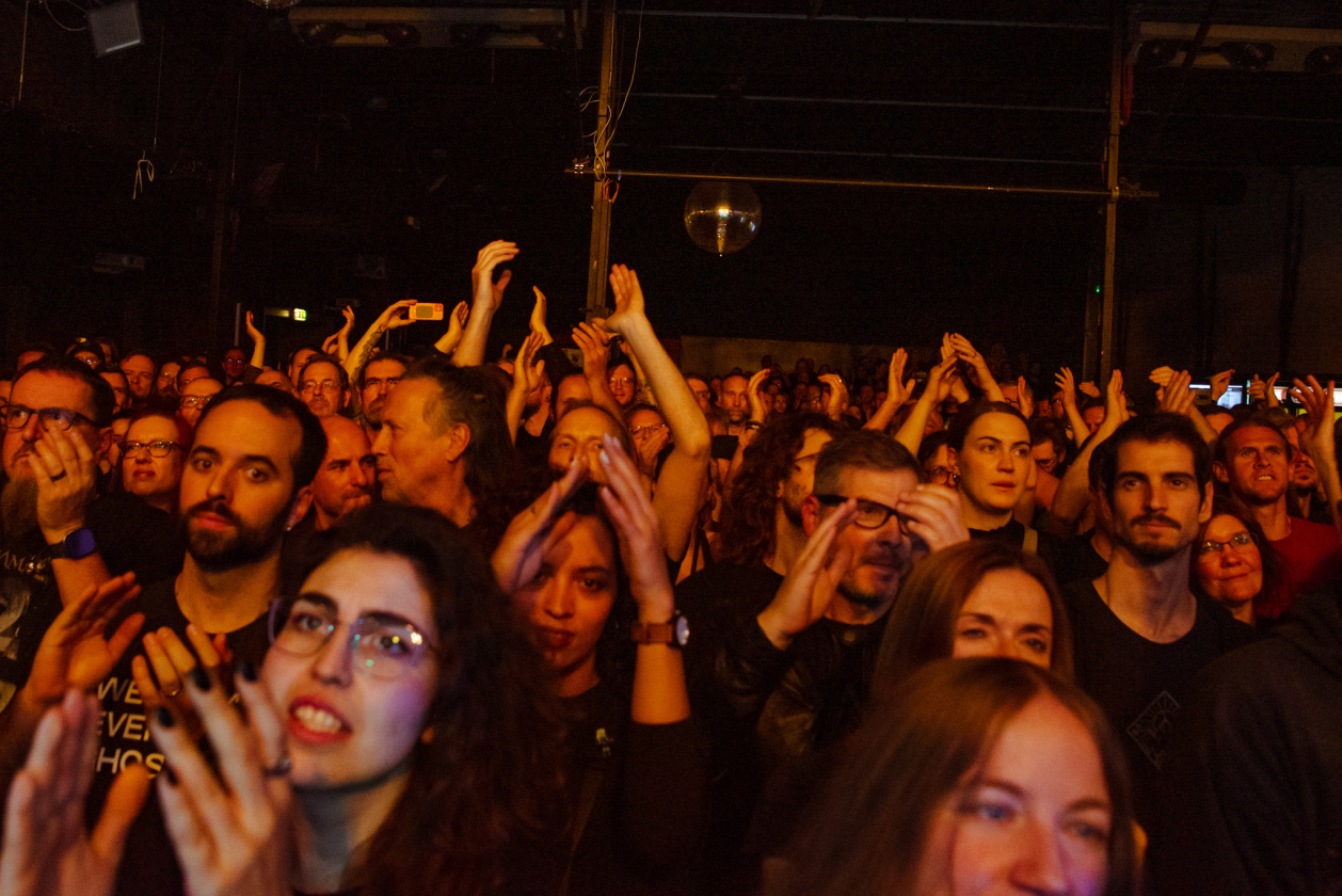 Die international aufgestellte Truppe gilt als eine der besten Livebands der Metalszene. – Soen.