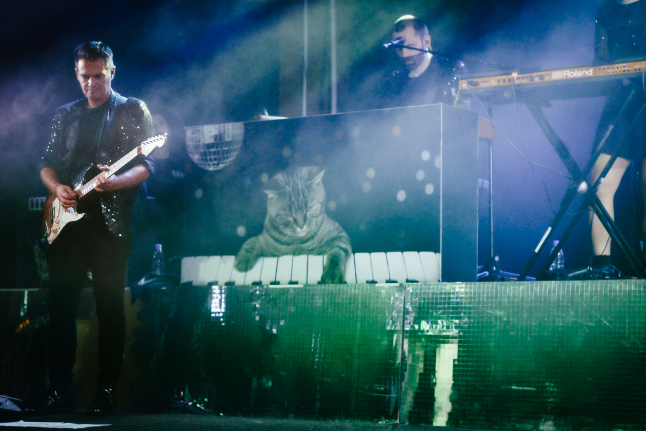 Sophie Ellis-Bextor – Disco Queen galore: Die Londonerin groovt in der Hauptstadt. – Band.