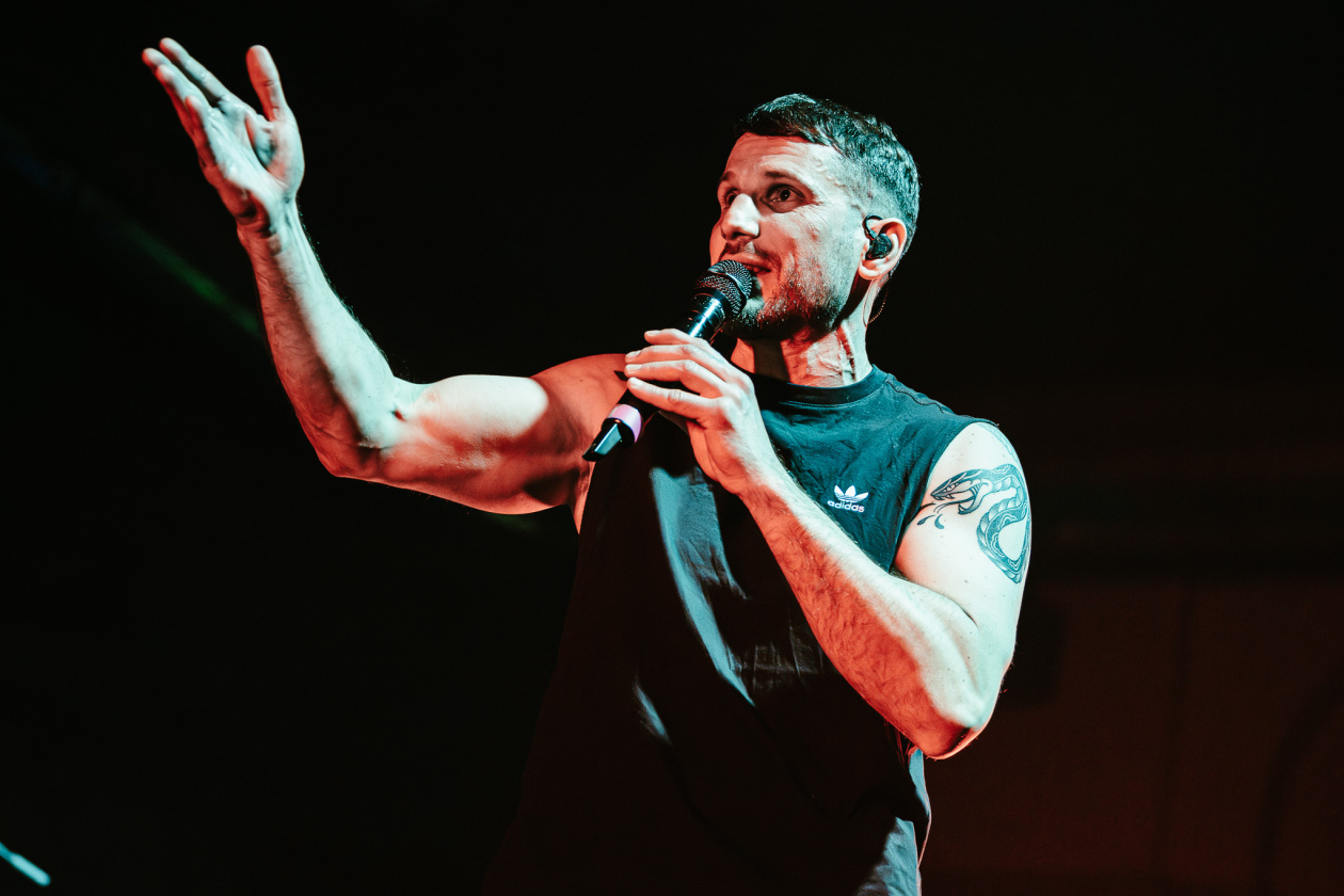 Auf der "Punk lebt"-Tour. – Swiss und die Anderen auf der "Punk lebt"-Tour 2026