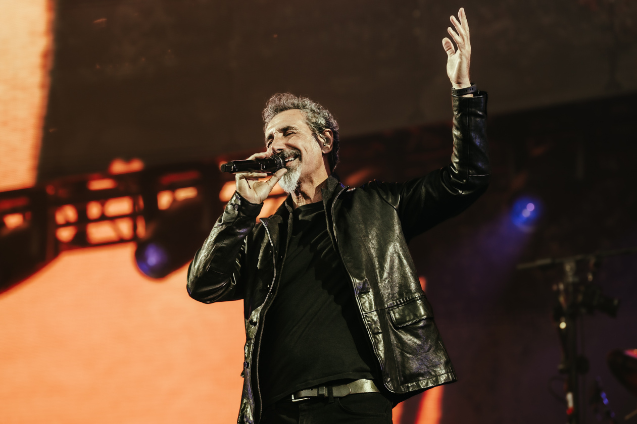 System Of A Down – Serj Tankian und Band legten eines der Konzerte des Jahres auf die Bühne. – Serj Tankian.