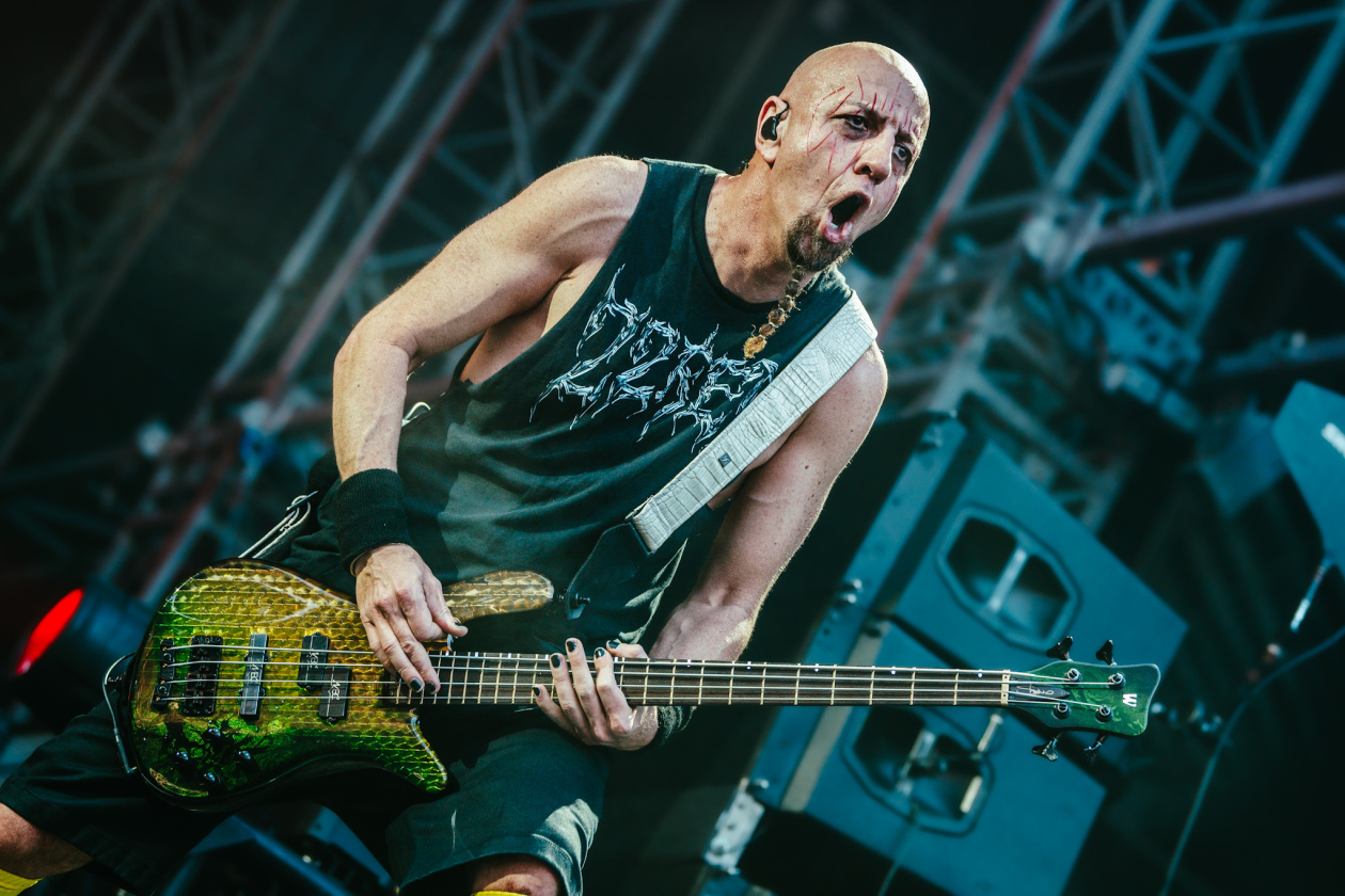 System Of A Down – Serj Tankian und Band legten eines der Konzerte des Jahres auf die Bühne. – Shavarsh Odadjian.