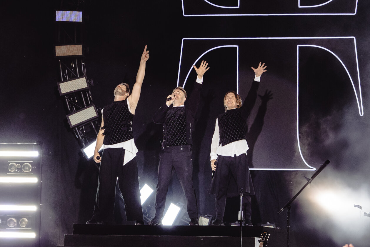 Take That – Die Boygroup-Sensation der 90er auf “This Life Under The Stars” Tour. – Howard, Gary und Mark.