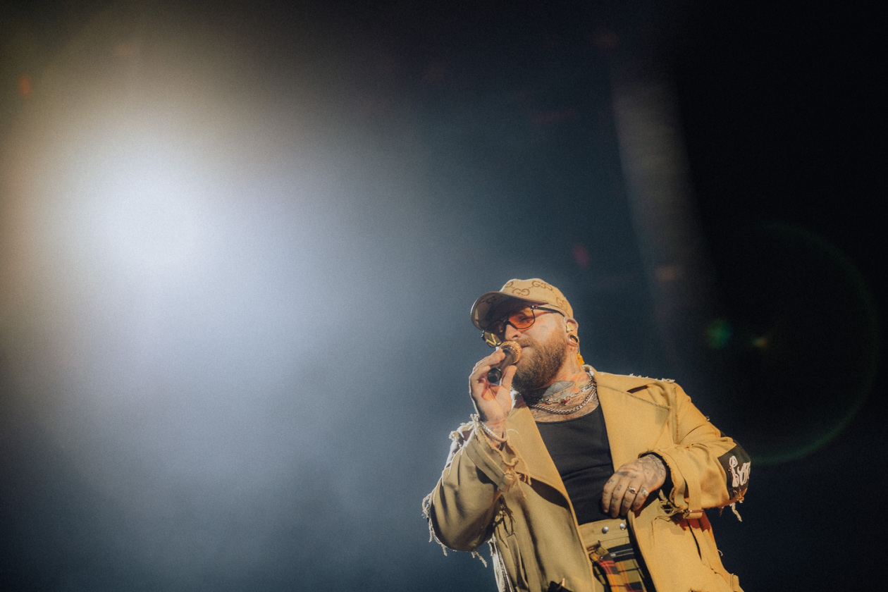 Der US-Pop- und Country-Musiker auf dem Weg nach oben – Teddy Swims.