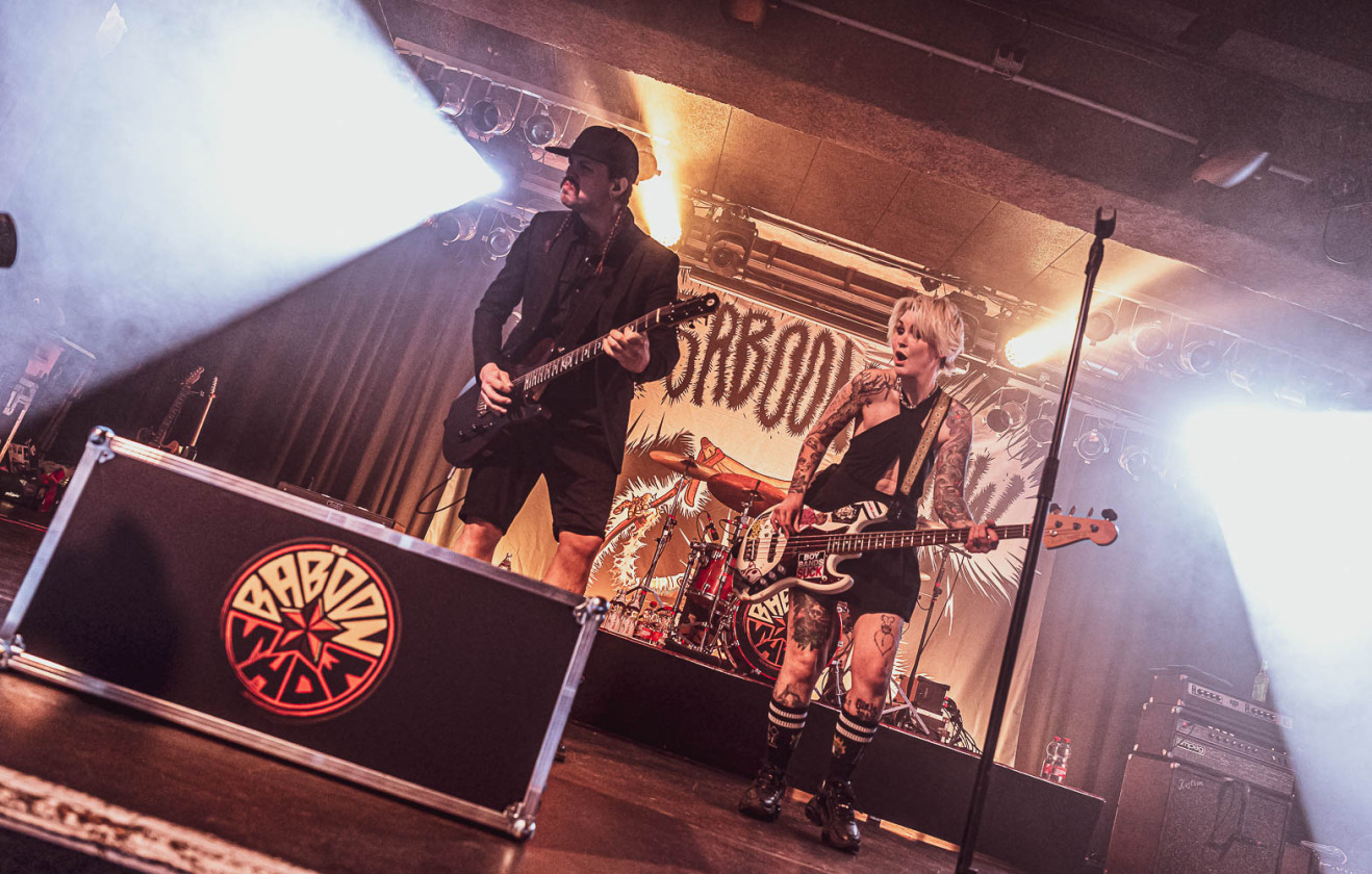 Die Schwed:innen mit dem aktuellen Album "God Bless You All" auf "Be A Baboon"-Tour. – The Baboon Show.