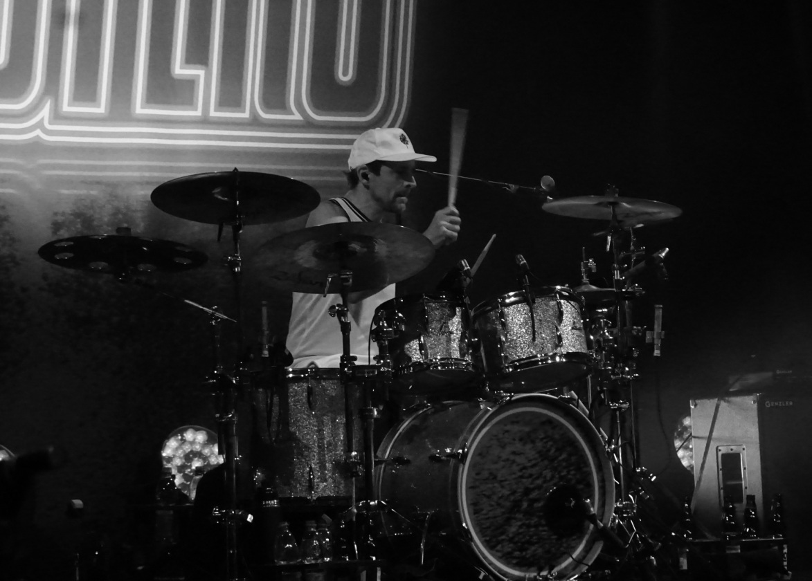 Ausverkauftes Haus und Ska satt: Joe Ibrahim und Band. – The Busters.