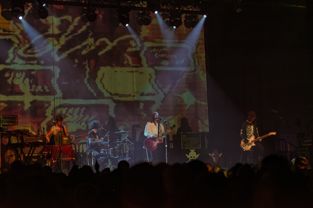 Volle Psychedelic Power: die Co-Headlinershow mit den Black Angels. – The Dandy Warhols.