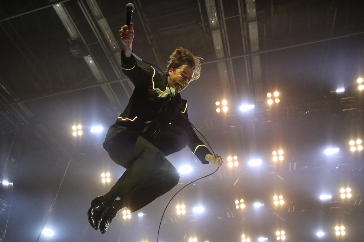 Eine bessere Liveband als die fünf schwedischen Rocker muss man lange suchen! – The Hives.