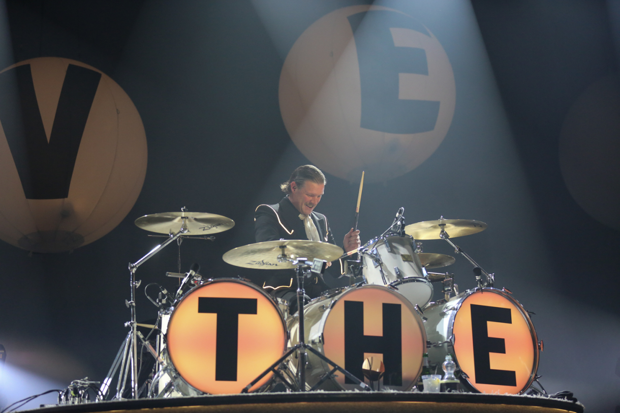 Eine bessere Liveband als die fünf schwedischen Rocker muss man lange suchen! – The Hives.