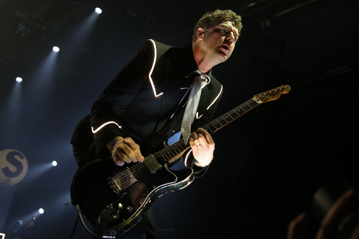 Eine bessere Liveband als die fünf schwedischen Rocker muss man lange suchen! – The Hives.