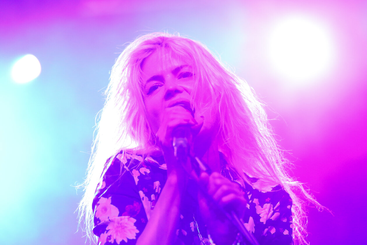 The Kills – Sechs Jahre nach dem letzten Gig des Duos in der Hansestadt begeistern Alison Mosshart und Jamie Hince die fast ausverkaufte Location. – Alison Mosshart.