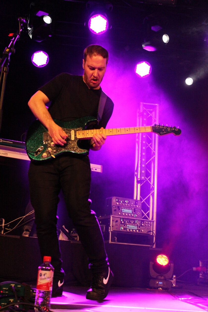 The Pineapple Thief – Soords Sidekick an der Gitarre ergänzt die Band Live zum Quintett. 