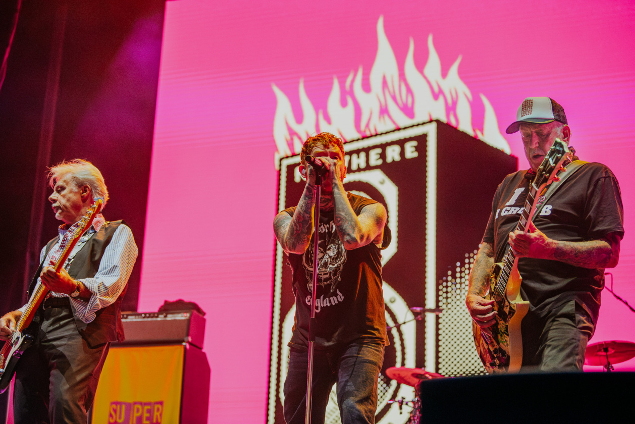 The Sex Pistols – Die Ur-Punks zerlegen mit Frank Carter am Mikrofon die Zitadelle der Hauptstadt. – Sex Pistols mit Frank.
