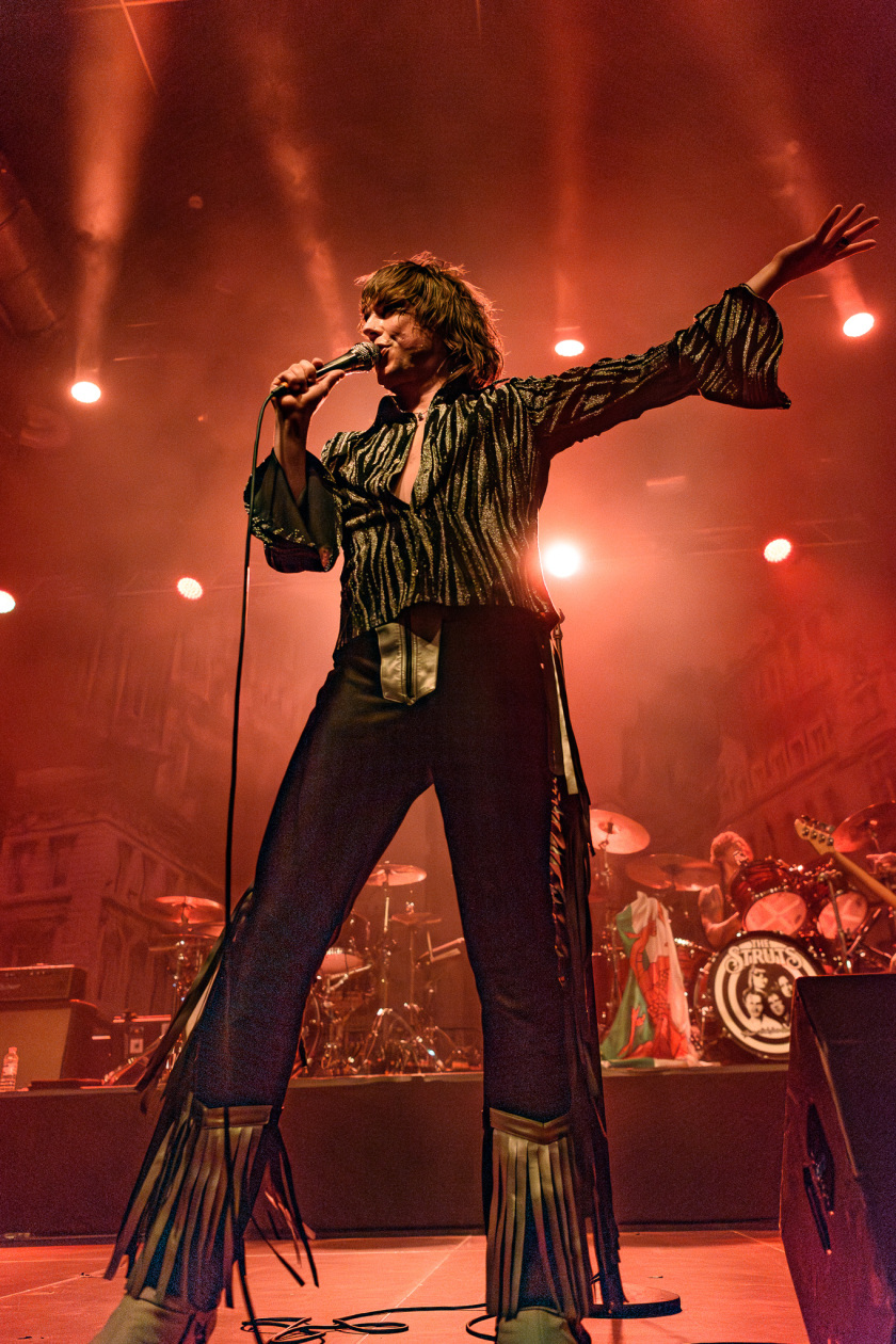 Viel Spielfreude, sauberer Sound und ordentlich Rockstar- Attitüde: ein perfekter Auftritt. – The Struts.