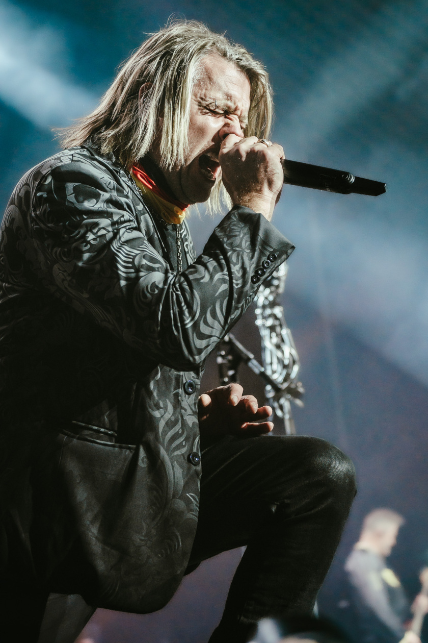 Three Days Grace – Die kanadischen Alternativerock/Metal-Pioniere vor proppenvollem Haus. – Matt Walst.