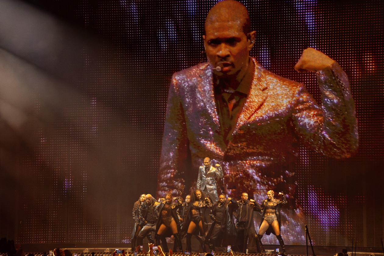 R'n'B-Alarm: der US-Star in der Hauptstadt. – Usher.