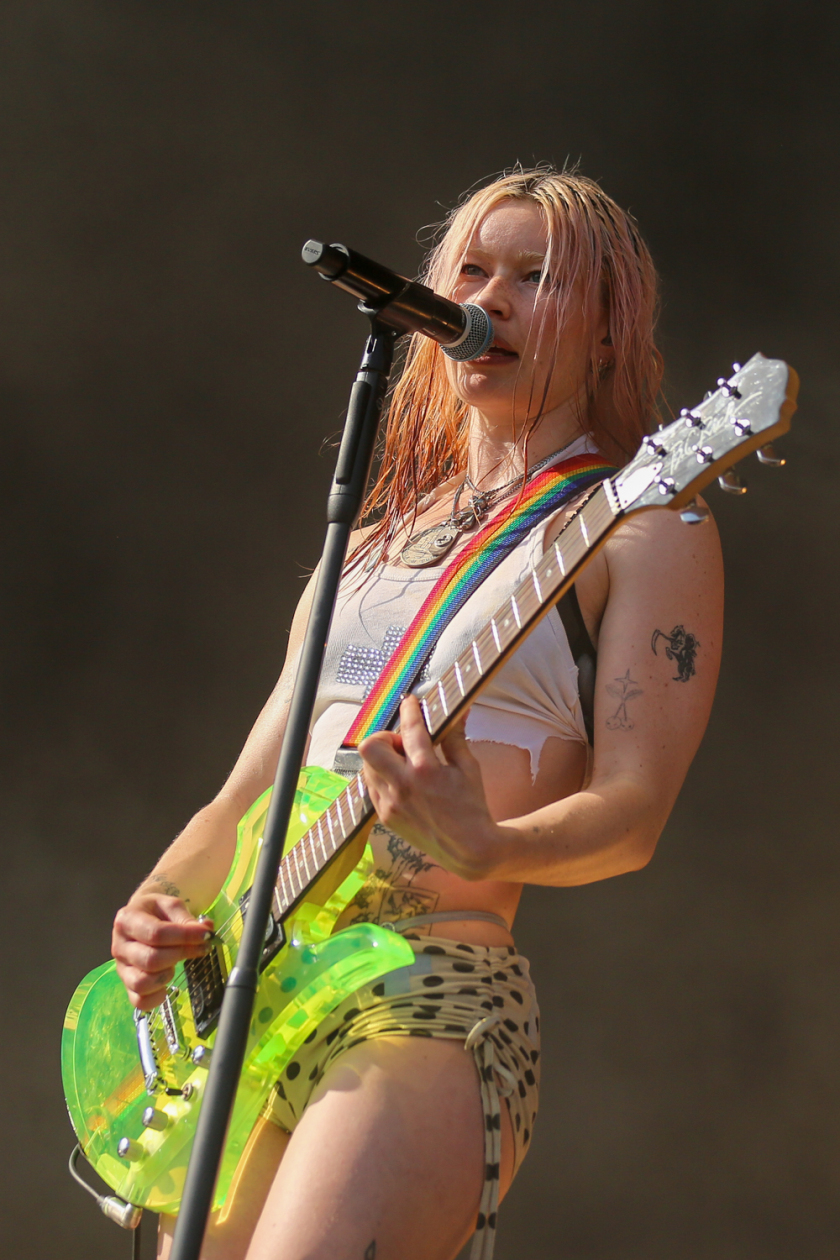 Die britische Band lieferte eine der coolsten Festivalperformances überhaupt. – Wet Leg.