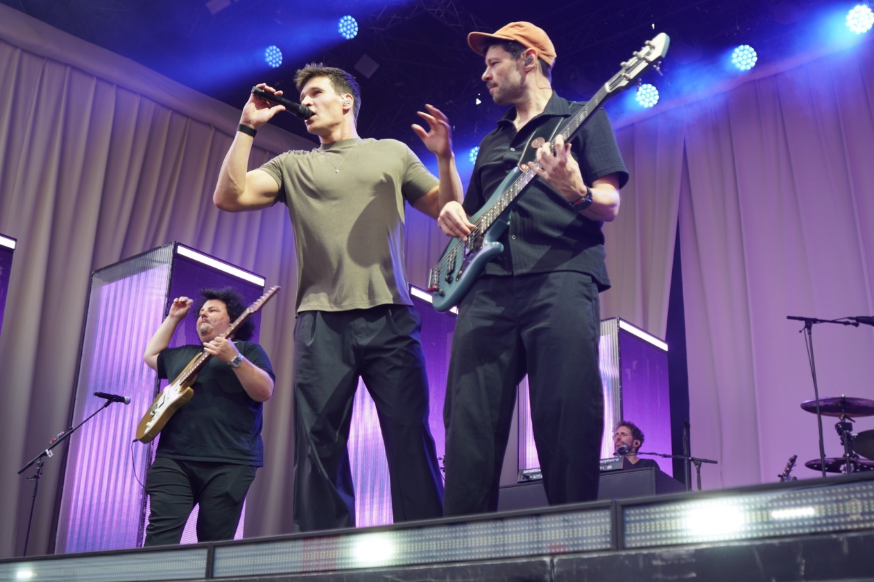 Mit dem aktuellen Album "Hast Du Kurz Zeit" auf großer Open Air-Tour. – Wincent Weiss.