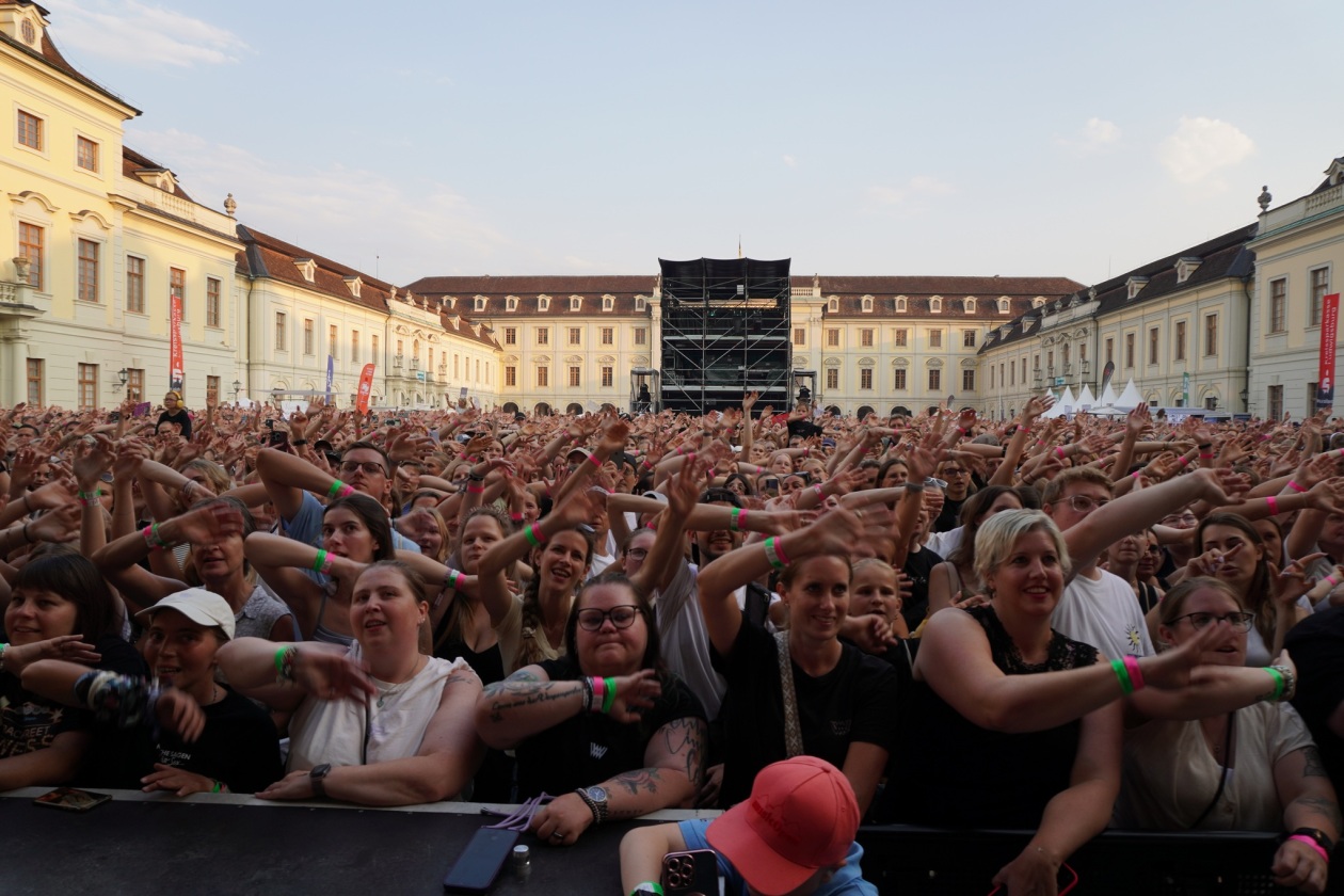 Mit dem aktuellen Album "Hast Du Kurz Zeit" auf großer Open Air-Tour. – Wincent Weiss.