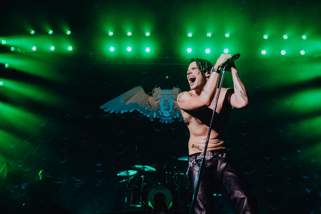 4.500 Fans brüllen, tanzen, lachen und weinen. – Yungblud.