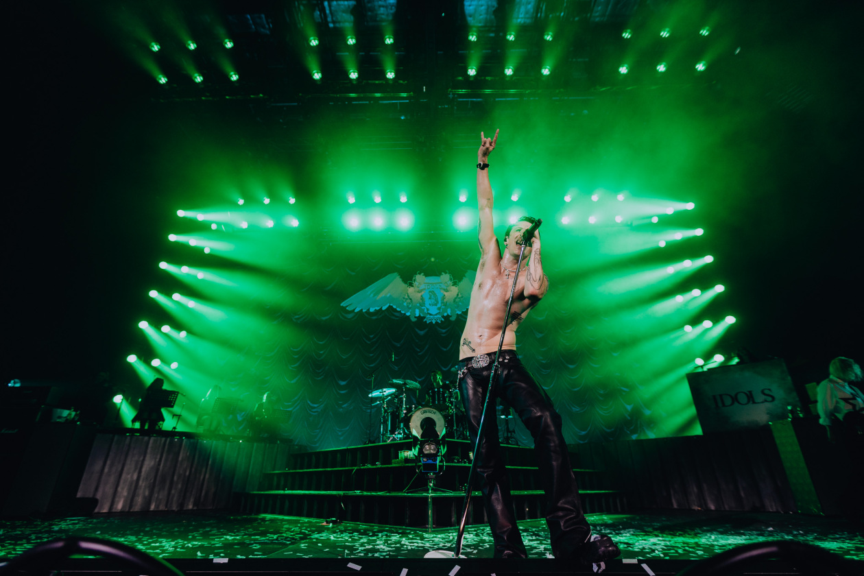 4.500 Fans brüllen, tanzen, lachen und weinen. – Yungblud.
