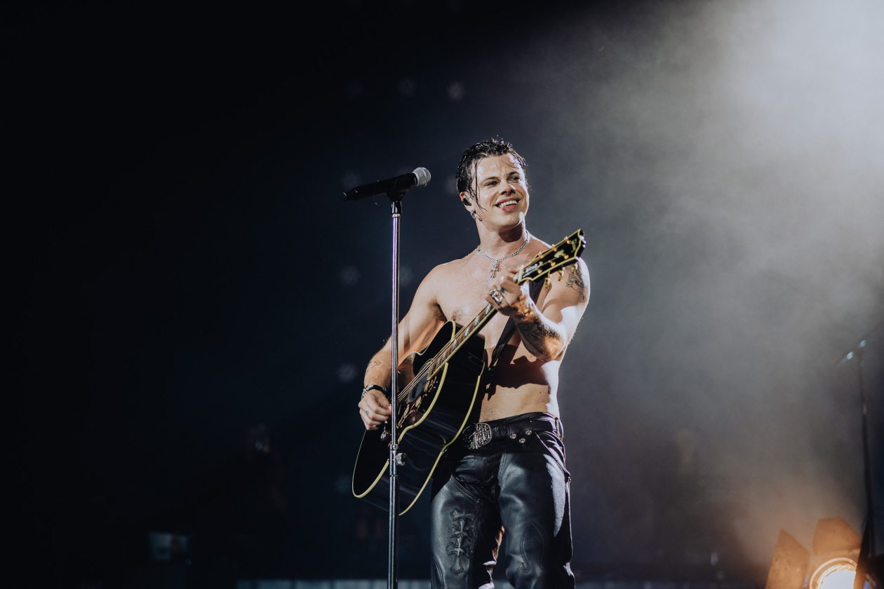 4.500 Fans brüllen, tanzen, lachen und weinen. – Yungblud.