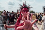 27 Grad und Kaiserwetter: Schon zum Start ist die Hölle los. In Extremo, Suzi Quatro, Scorpions, Alligatoah, Butcher Babies, Flogging Molly u.v.m., Wacken, 2024 | © laut.de (Fotograf: Désirée Pezzetta)