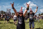 27 Grad und Kaiserwetter: Schon zum Start ist die Hölle los. In Extremo, Suzi Quatro, Scorpions, Alligatoah, Butcher Babies, Flogging Molly u.v.m., Wacken, 2024 | © laut.de (Fotograf: Désirée Pezzetta)