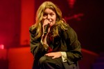 Girl In Red, Berlin, Uber eats Music Hall, 2024 | © laut.de (Fotograf: Désirée Pezzetta)