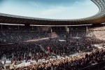 Wie ein Schlag in die Magengrube: Angus Young und Co. kehren auf "Power Up"-Tour nach Deutschland zurück., Berlin, Olympiastadion, 2025 | © laut.de (Fotograf: Désirée Pezzetta)