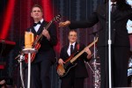 Benson Boone, Raye, Juli, Mother Mother etc. on stage., Berlin, Olympiapark/Olympiastadion, 2025 | © laut.de (Fotograf: Chris Springer)