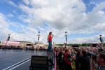 Benson Boone, Raye, Juli, Mother Mother etc. on stage., Berlin, Olympiapark/Olympiastadion, 2025 | © laut.de (Fotograf: Chris Springer)