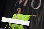 Benson Boone, Raye, Juli, Mother Mother etc. on stage., Berlin, Olympiapark/Olympiastadion, 2025 | © laut.de (Fotograf: Chris Springer)