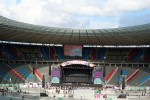 Benson Boone, Raye, Juli, Mother Mother etc. on stage., Berlin, Olympiapark/Olympiastadion, 2025 | © laut.de (Fotograf: Chris Springer)