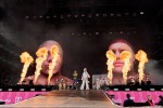 Benson Boone, Raye, Juli, Mother Mother etc. on stage., Berlin, Olympiapark/Olympiastadion, 2025 | © laut.de (Fotograf: Chris Springer)
