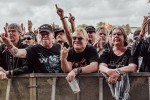 Regen und Kälte zum Festivalstart - aber alle sind parat: Wackööön!, Wacken, 2025 | © laut.de (Fotograf: Désirée Pezzetta)