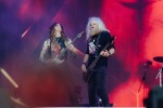 90.000 Fans und das Gelände ist brechend voll:  Papa Roach, Within Temptation, The Hives, Mastodon u.a. eröffnen die Spiele in der Eifel., Nürburgring, 2026 | © laut.de (Fotograf: Rainer Keuenhof)