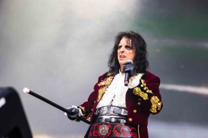 Alice Cooper.