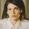Vorchecking - Madonna, Sienna Spiro, Azad