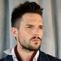 Videopremiere - Charlize Theron rettet Brandon Flowers