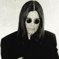 Ozzy Osbourne – Mehr Mut durch Gesichts-OP